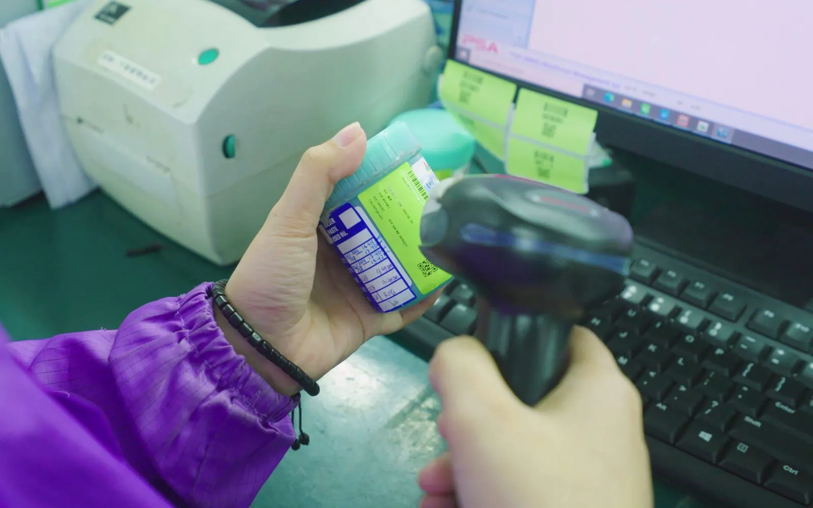 Component reel label scanned at goods-in for traceability