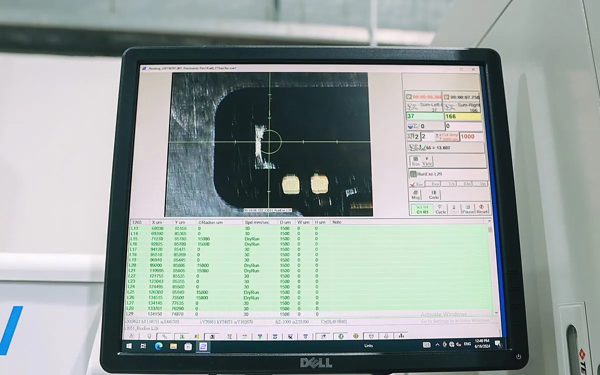 Dedicated test software showing inspection results